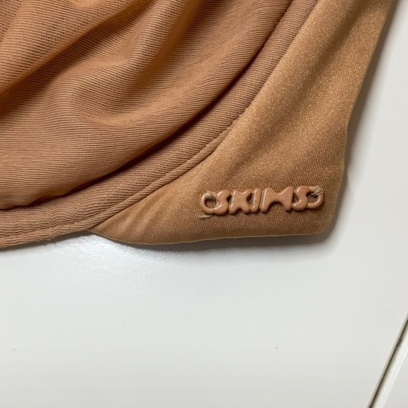 SKIMS NO SHOW Unlined Balconette Bra 42DD Ohcre - Picture 5 of 12